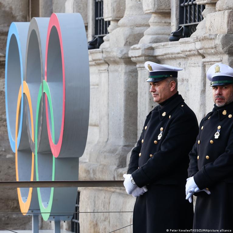 Vizual pentru fugar arestat Milano pe secureitsolutions.ro