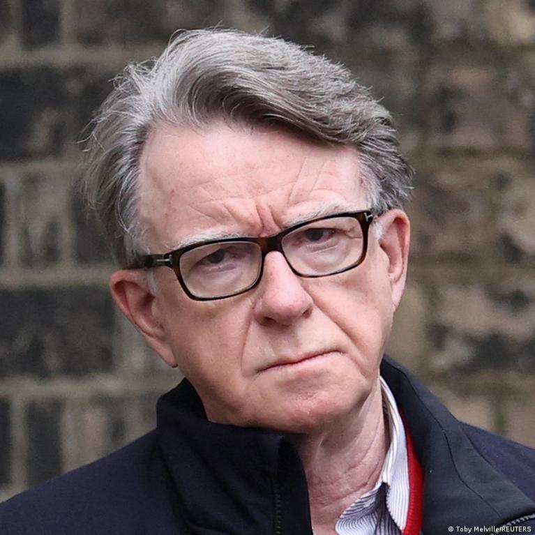 Foto reprezentând Peter Mandelson Epstein - Outsourcing IT Romania