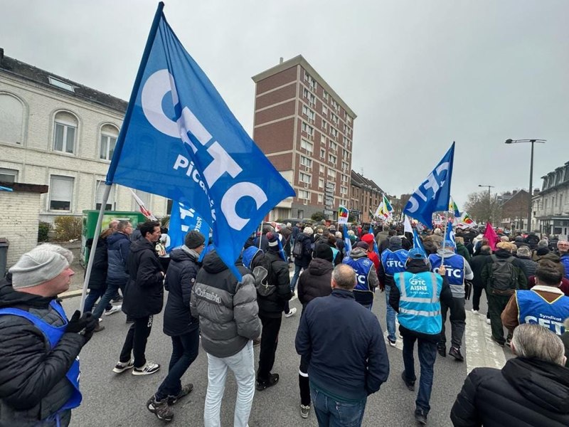 Vizual pentru închideri fabrici Franța pe secureitsolutions.ro